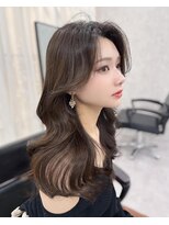 キティー サカエ(kiti SAKAE)&nbsp;グレージュ/レイヤーカット/ハッシュカット/オリーブベージュ/栄