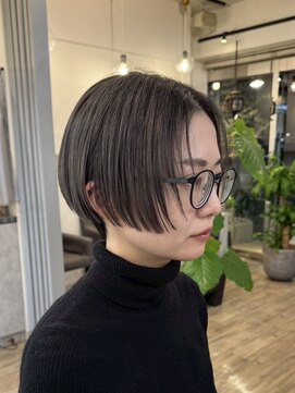 ヴィサージュバスク(VISAGE ba.s.k) 横顔まで綺麗に決まる美シルエットカット