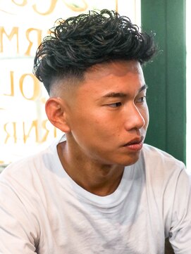 プロショップウェーブ セカンド(PRO SHOP WAVE II) スペインカール/フェザーパーマ/メンズパーマ/テーパーフェード