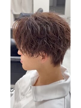 ゴールド 京都 三条(GOALD) シャドウパーマスパイラルツイスト刈り上げ