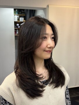 ファーストステップ 表参道(FIRST STEP) 小顔見せミニボブ切りっぱなしボブくびれボブ前髪あり外はね丸み
