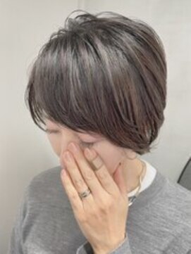 ルーファス 下北沢(Ruufus) 白髪ぼかしハイライト/抜け感ショートボブ/30代40代50代