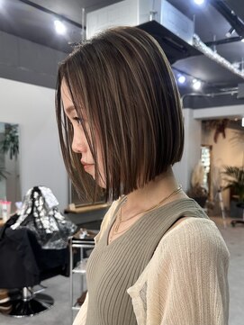 レブ 三条河原町(Reb,) ボブ/ハイライト/30代/40代/白髪ぼかし/タッセルボブ/透明感