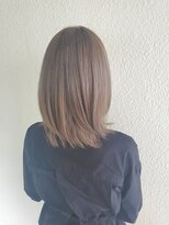 パリスパート2&nbsp;サラサラ しっとり グレー カラー ヘアスタイル