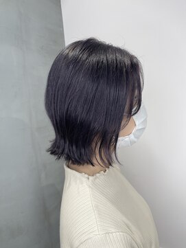 リーオオサカ(Lee Osaka) 【Lee大阪店】ネイビーカラー☆くびれボブ/新出奈津樹