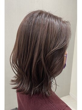 エル(L by truecreation) ピンクベージュカラー【春日部駅西口３分/贅沢半個室サロン】