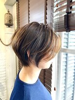 ボタニカル(BOTANICAL) 大人ボブひし形ショートカットイエローブラウンカラー