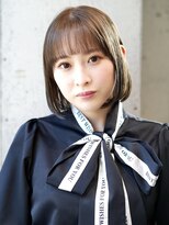 ライラ(Lyla)&nbsp;下北沢　グレージュ切りっぱなしボブ