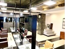 トリコアカデミックサロン(TORIKO Academic Salon)の雰囲気（広い店内は毎日賑やかです。）