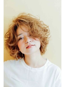 ニュイ 高槻 阪急茨木店(nui) イメチェンアンブレラカラー前髪ウェーブパーマこなれミディ