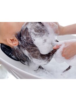 癒しと地肌ケアが叶うヘッドスパ*日頃の疲れを癒す至福の時間をご提供します。Truecare取扱い◎