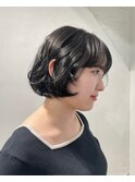 【YOKE】ボブパーマブルーブラック前上がりボブ