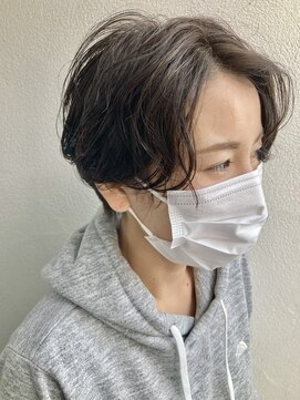 アハト(acht) handsome short