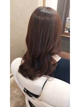 エニー(ENi) ミディアムヘア/暗めカラー/グランマッシュ/茅ヶ崎