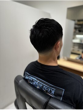 エムエイチザバーバー 本町(MH THE BARBER) テーパーフェード