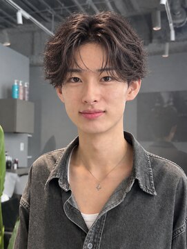 トリッカ シブヤ(TRICCA SHIBUYA) メンズカットパーマニュアンス波巻きナミマキフェザー渋谷