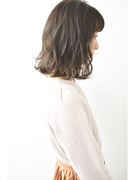 ヴィッカエコル (vicca 'ekolu) 《ekolu  横山》お洒落な大人ウェーブボブ