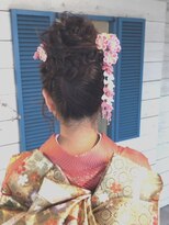 ヒマワリ(HIMAWARI)&nbsp;お団子 編み込み 成人式 可愛い