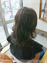 ディル(DILL)&nbsp;柔らか大人ミディアムレイヤー