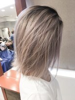 オリ(‘Oli)&nbsp;バレイヤージュ＿ホワイトベージュ