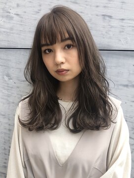 ヴェイン(VEIN) フォギーベージュ/ウェーブパーマ/耳かけ/イルミナカラー