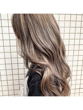 バーシャミ 博多(Baciami) 【Sena】たっぷりハイライトカラー