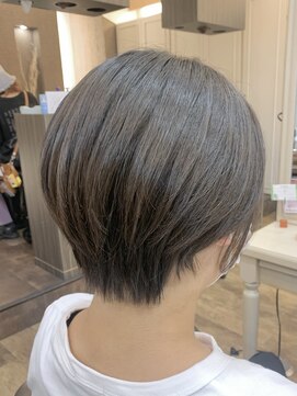 アルターリール(aL ter Rire) 襟足すっきりショート/福原遼華