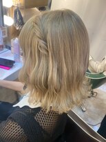 ヘアメイク エンカレッジ(HAIR MAKE encourage)&nbsp;ねじりハーフツイン☆外ハネフェーブ