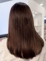 ラウレア(LAULEA) まとまりの良い艶髪ワンカールは“ストカール”にお任せ♪