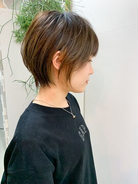 ミィ 表参道(mee.) 【mee.】ハセガワヒトシ スッキリ大人丸みショート