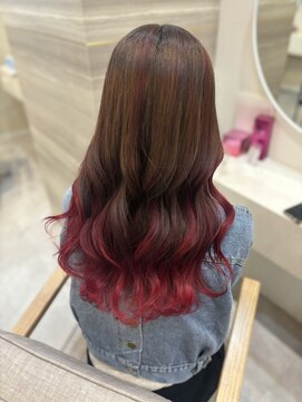 ラビス クローバー(Lovis clover) イメチェンヘアスタイル ハッシュカット フルバング