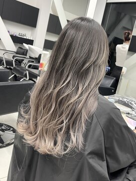 アライブ キチジョウジ(ALIVE Kichijoji) ホワイトベージュバレイヤージュ