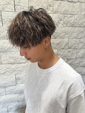 ラヴリア カミツ(LOVERIA KAMITSU) 波パーマ