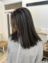 小顔 ネビージュ グレージュハイライトカラー◎