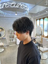 アレアル 広島並木通り店(ALEAR)&nbsp;波巻きパーマ/センターパート/ミニウルフ