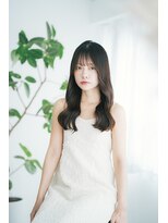 メゾンカラン(MAISON CALIN)&nbsp;暗髪ツヤカラーで大人可愛いロングスタイル