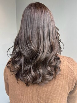ナカオコアフュール(NAKAO COIFFURE) マロンベージュ 赤み消しカラー 巻き髪セミロング ツヤ髪
