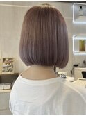 ピンクベージュ×ハイトーンボブ×メテオトリートメント