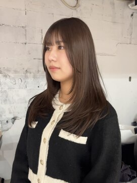 ヨーク(YOKE) ミディアムレイヤーヘーゼルグレージュオリーブグレー艶髪