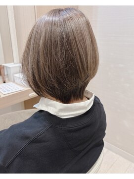 コーエン(cowen) 丸みショートボブ似合わせグレージュ前髪マッシュルーム絶壁50代