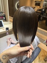 ジーナ 福岡天神(Zina) ミディアムヘア/暗めカラー/デザインカラー/髪質改善