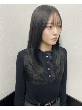 【オリーブグレージュ/レイヤーカット/透明感カラー/20代】