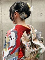 アンド アノン(and anon)&nbsp;成人式 アップスタイル 和装ヘア タイトお団子 着付け