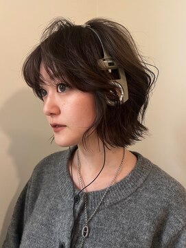 トナリ(tonari) 【stylist mayu】寒色ブラウン×レイヤーボブ