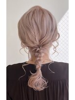 ZENITH 千葉/ケアブリーチ/髪質改善/縮毛矯正/メンズ【4月上旬 NEW OPEN（予定）】&nbsp;＊編みおろしアレンジ×ホワイトベージュ