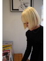 メグリ(meguri)&nbsp;ハイトーンボブ　ブリーチ　ダブルカラー　ショート