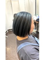 キャラ 池袋本店(CHARA)&nbsp;ブルーグリーンでアンブレラカラー(逆インナーカラー)【大村】