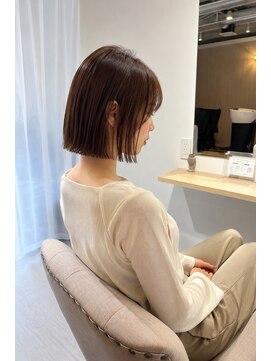 エイプリル(APRIL) ほんのり外ハネの切りっぱなしBob