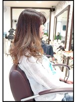 メタ(META)&nbsp;外国人風グレージュカラーのグラデーションカラー