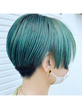 ケーオーエスビューティー(K O S beauty) ハンサムショート×ペールグリーン